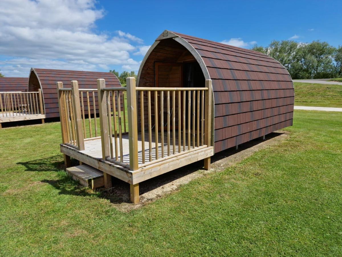 Rustic Pods Riverview Holiday Park Линкълн Екстериор снимка